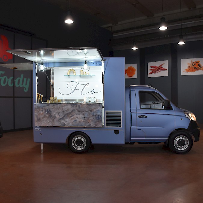 NUOVI FOOD TRUCK NP6 PRESTAZIONI ELEVATE E STILE INEGUAGLIABILE NUOVI FOOD TRUCK NP6 PRESTAZIONI ELEVATE E STILE INEGUAGLIABILE